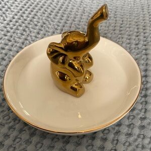Stella & Dot elephant jewelry dish tray